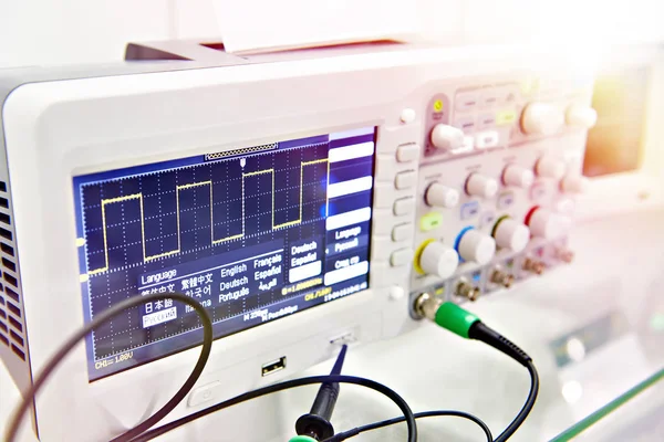 Digital oscilloscope — Stock Photo, Image