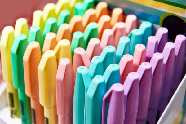Kolorowe Długopisy Sklepie Sprzętem Szkolnym Biurowym — Zdjęcie stockowe