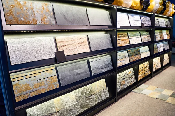 Naturalne Kamienne Panele Sklepie Wystawie — Zdjęcie stockowe