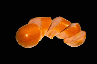 sosis beyaz arkaplanda izole