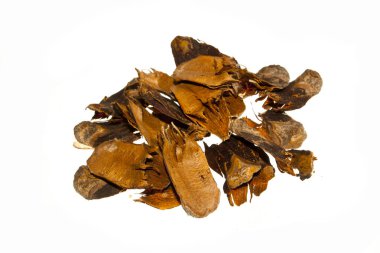 Beyaz arkaplanda koni izole edildi