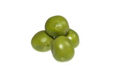 Beyaz arkaplanda izole bezelyeler