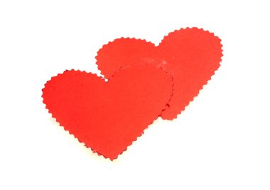 Beyaz arka plan üzerinde izole kağıt kalp