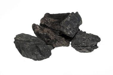 kömür beyaz arkaplanda izole edildi