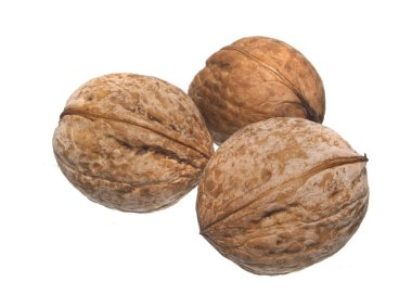 beyaz arkaplanda izole edilmiş fındık