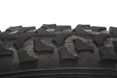 beyaz arkaplanda izole edilmiş tekerlek