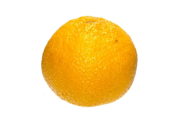 Mandarina aislada sobre fondo blanco — Foto de Stock