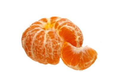 Mandarin beyaz arkaplanda izole edildi