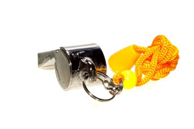 beyaz zemin üzerinde izole ıslık