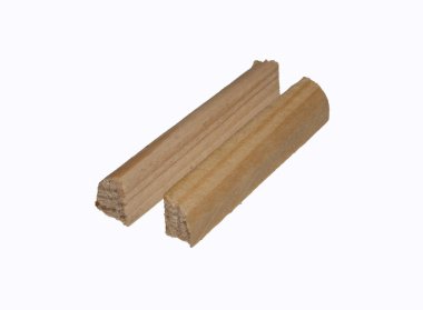 Tahta blok beyaz arkaplanda izole edildi