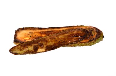 Kızarmış sebze iliği beyaz arkaplanda izole edilmiş.