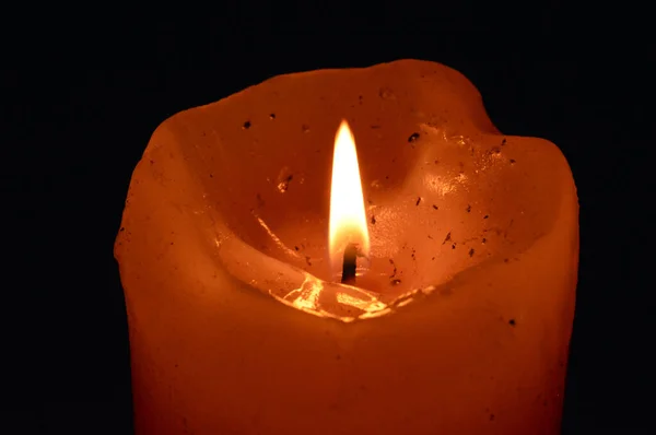 Hořící Svíčka Izolované Černém Pozadí — Stock fotografie