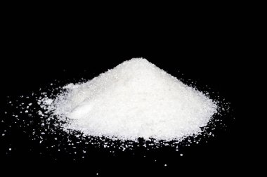 Siyah arkaplanda izole edilmiş şeker