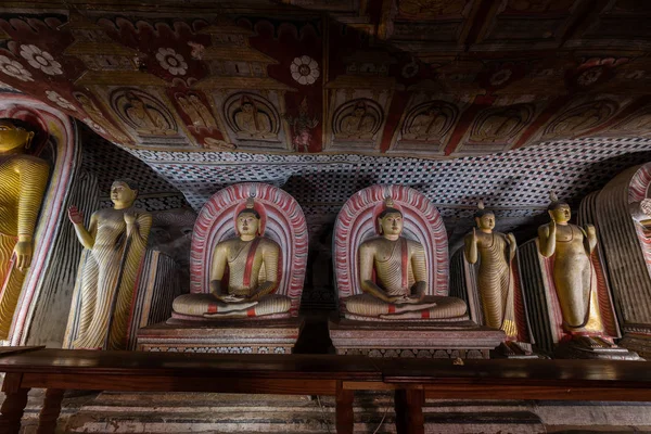 太兰大殿中的佛寺 — 图库照片