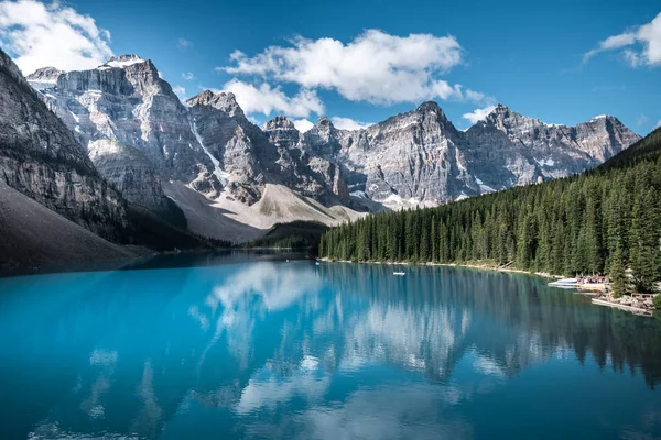 Jezioro Moraine Parku Narodowym Banff Alberta Kanada — Zdjęcie stockowe