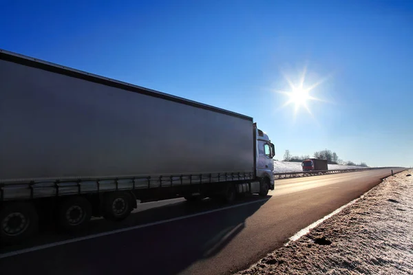Vrachtwagen Vervoer Weg Bij Zonsondergang — Stockfoto