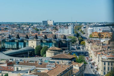 Panoramik hava görünümünde Bordeaux St Andrew's Cathedral bir güzel yaz günü, Fransa
