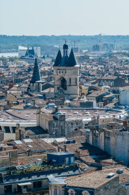 Panoramik hava görünümünde Bordeaux St Andrew's Cathedral bir güzel yaz günü, Fransa
