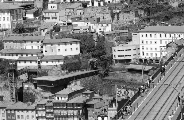 Ribeira Porto 2018 yılının baharında şehir bölgesinde. 