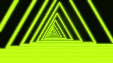 siyah arka plan üzerinde parlak yeşil renkli neon üçgen tünel hareket, 3d render 4k video