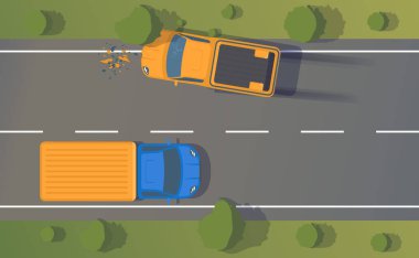 Buruşmuş kanatları ve tamponları, kırık camları ve frenleme ile araba ve ağaçlar arasındaki yolda trafik kazası. Ve sigara içen arabalar.