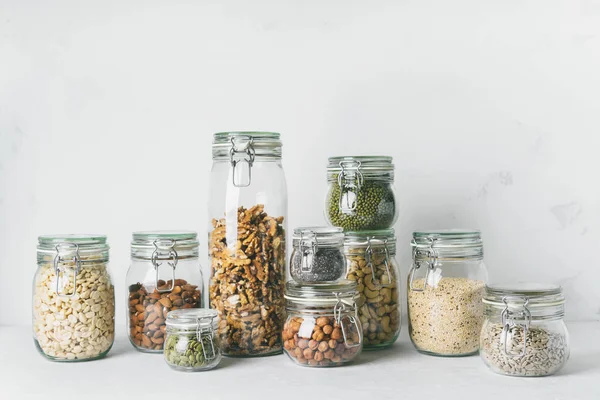 Colección Almendras Anacardos Cacahuetes Avellanas Nueces Semillas Chía Frijoles Mungo — Foto de Stock