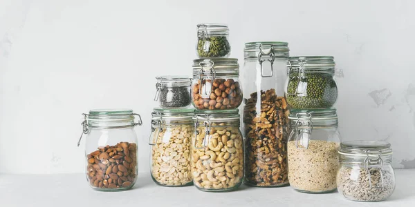 Colección Almendras Anacardos Cacahuetes Avellanas Nueces Semillas Chía Frijoles Mungo — Foto de Stock