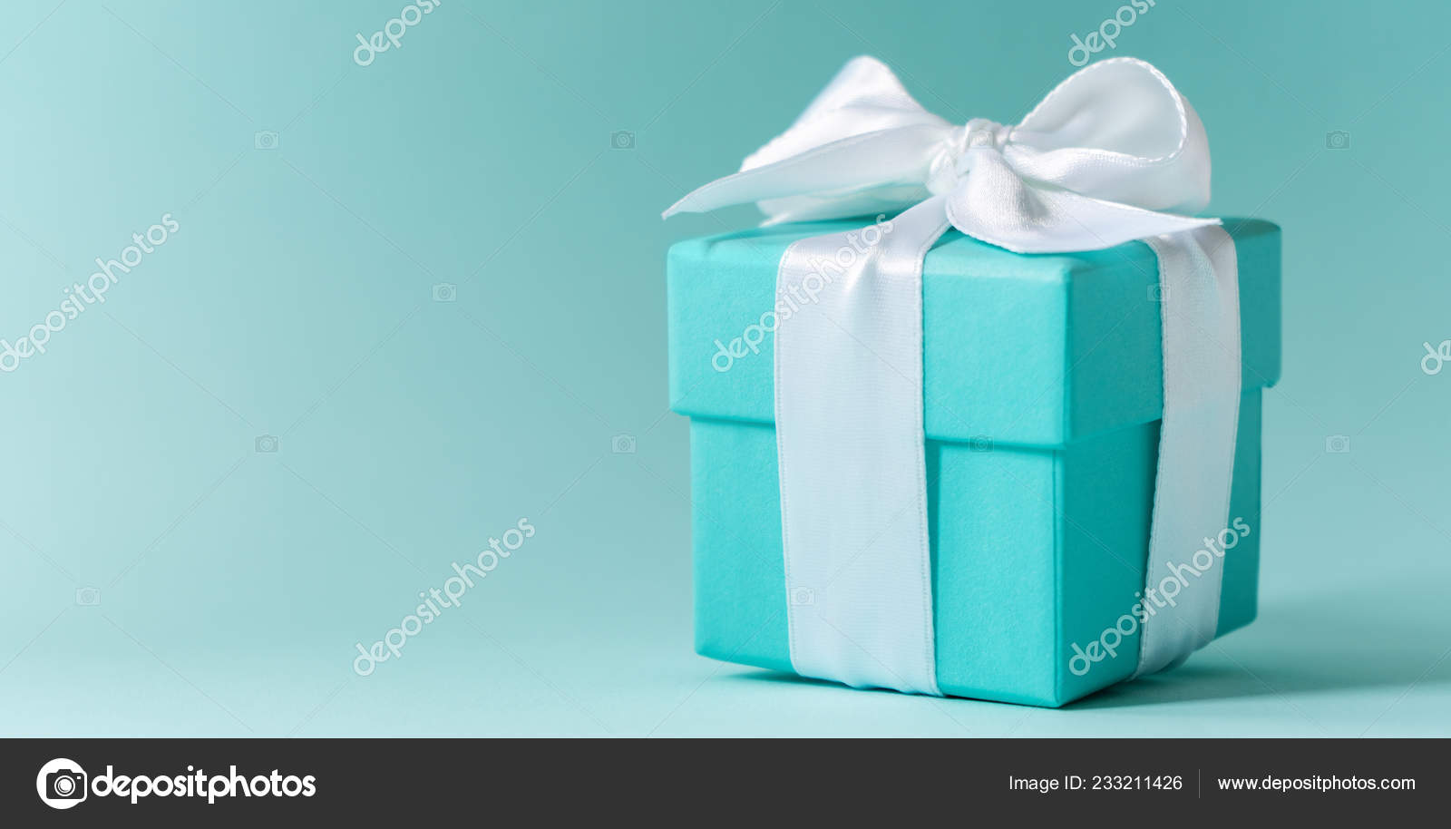 10 730 Tiffany Stock Photos Free Royalty Free Tiffany Images Depositphotos