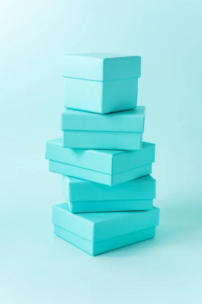 Weergave Van Stapel Dozen Tiffany Blauw Kleur Pastel Achtergrond Sluiten — Stockfoto