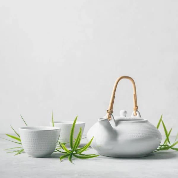 Asian Set Green Tea Cups Teapot Bamboo Leaves Grey Background — Stock Photo, Image