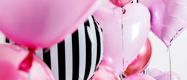 Kalp Yuvarlak Pembe Şeklinde Pembe Çizgili Balonlar Seti Pastel Pembe — Stok fotoğraf
