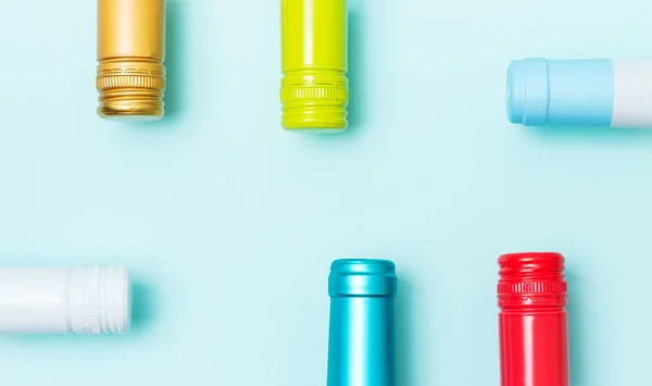 Screw Bottle Foil Caps Different Bright Colors White Rose Wine — Stock Photo, Image