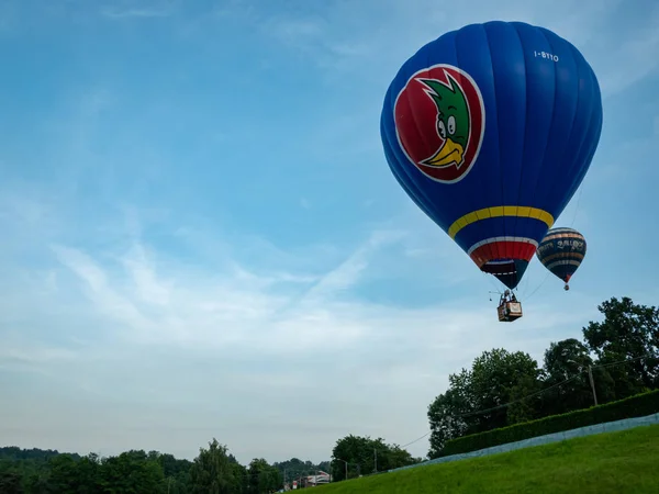 Biella Italie Juin 2018 Deux Ballons Volent Dans Ciel Festival — Photo