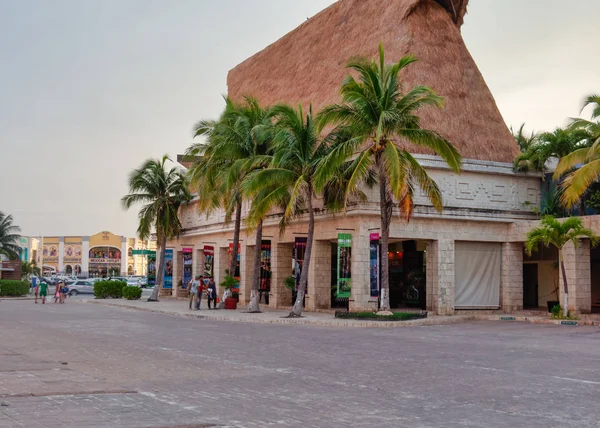 Barn Bil Karusell Kvadrat Parque Las Palapas Cancn Mexiko September — Stockfoto