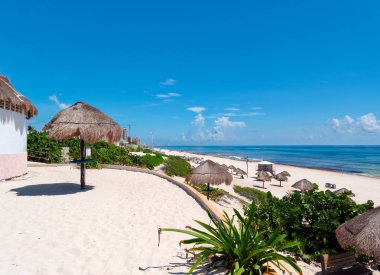 Karayip plaj ve turkuaz Cancun, Playa delfines, Quintana Roo, Meksika, 7 Eylül 2018 yılında bir cennet peyzaj için