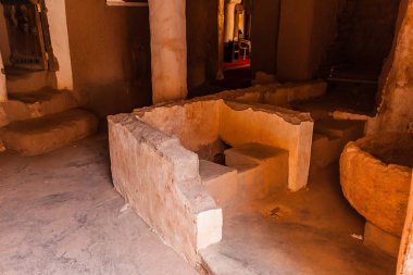 Cami girişinde ayak banyosu, Riyadh Province, Suudi Arabistan