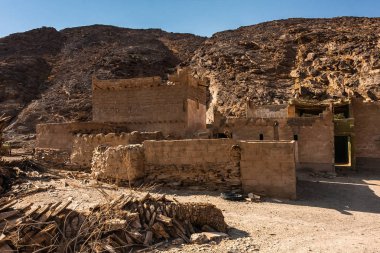 Vadi Massal 'da terk edilmiş bir köy, Riyad ili, Suudi Arabistan