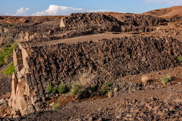 Afloramientos Lava Ladera Del Cráter Volcánico Wahbah Arabia Saudita — Foto de Stock