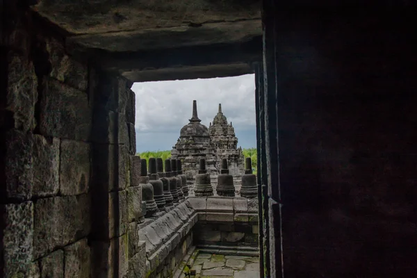 Başka Bir Tapınaktan Candi Sewu Sewu Tapınağı Kompleksinin Tapınaklarından Biri — Stok fotoğraf