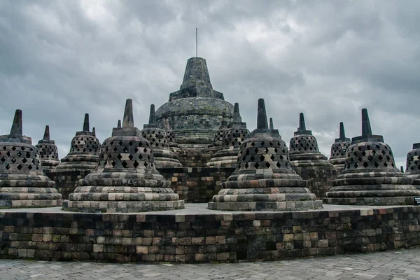 Las Estupas Perforadas Parte Superior Del Templo Borobudur Yogyakarta Indonesia —  Fotos de Stock