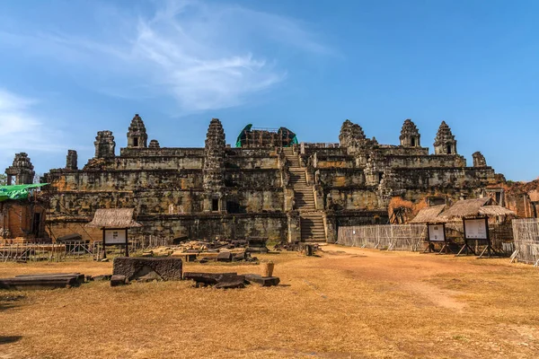 Tempio Phnom Bakheng Restauro Siem Reap Cambogia — Foto Stock