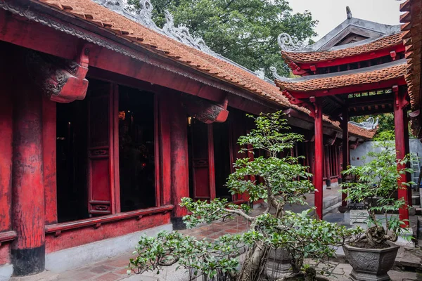 Templo Literatura Van Mieu Hanoi —  Fotos de Stock