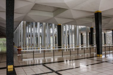 Malezya Ulusal Camii iç, Kuala Lumpur