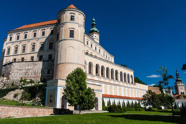 Mikulov Castle Moravia Tjekkiet - Stock-foto