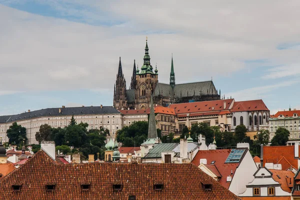 Blick Auf Die Prager Burg Vom Linken Moldauufer — Stockfoto