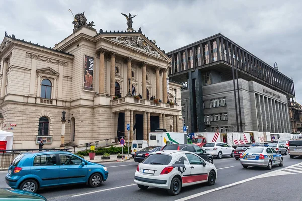 Ópera Estatal Museo Nacional Praga — Foto de Stock