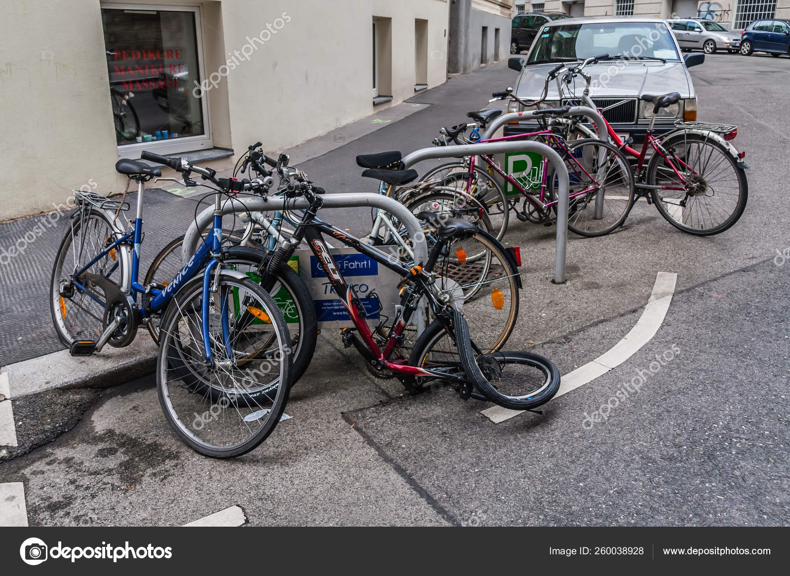 bike stand photography