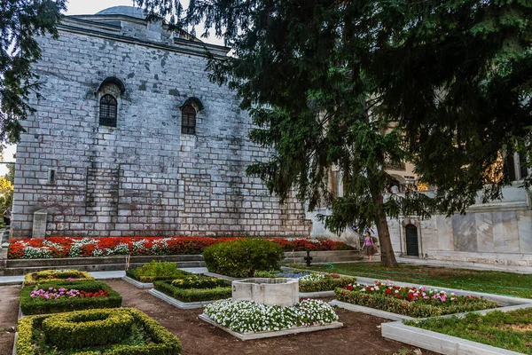 Garden Landscape Design Courtyard Topkapi Palace Museum Istanbul — Stock Photo, Image