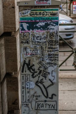Torino sokaklarında siyasi grafiti