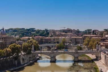 Tiber Nehri, Ponte Sant'Angelo ve Ponte Vittorio Emanuele Ii (arkada) 